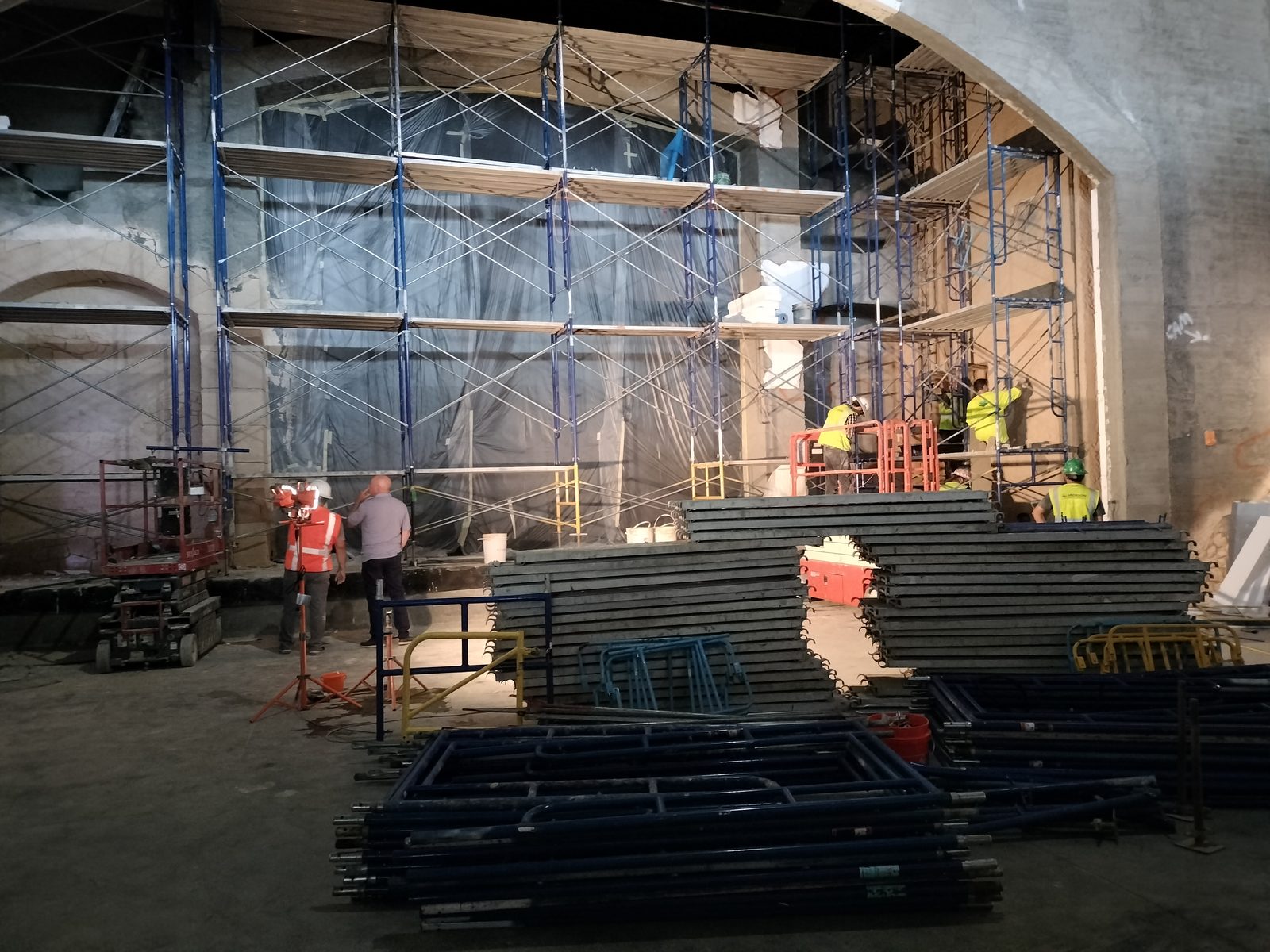 Commercial scaffolding project 20