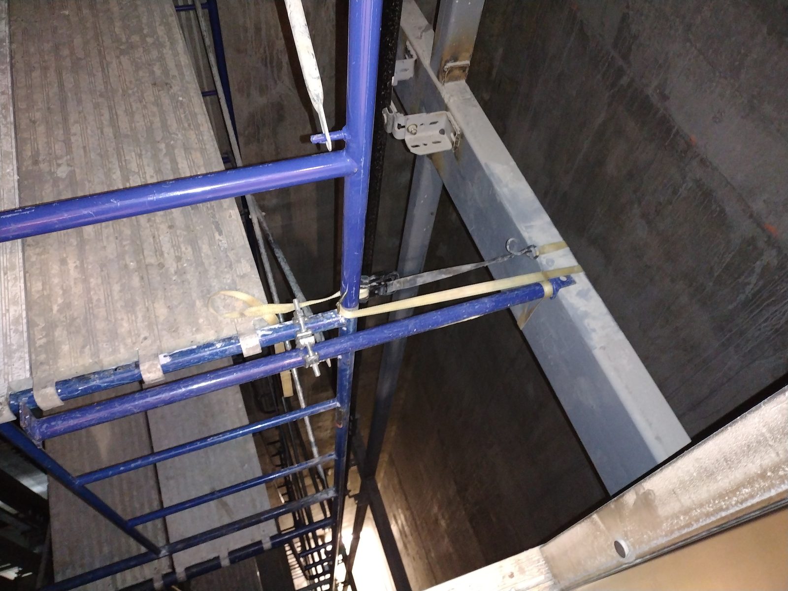 Commercial scaffolding project 24
